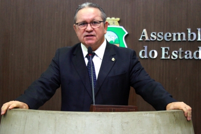 Deputado Roberto Mesquita