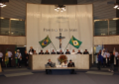 Debate de igualdade de gêneros marca sessão na Assembleia