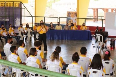 Oficina Despertar é realizada em Escola de Tempo Integral Maria Dias Ibiapina, no município de Sobral