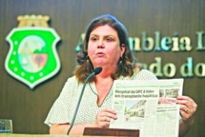 Em outra manifestação, no plenário da Assembleia, a deputada destaca matéria do Diário do Nordeste sobre transplantes no Estado do Ceará