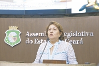 Mirian Sobreira foi a primeira a tratar do assunto na Assembleia. Ela, assim como outros parlamentares, disse ter vergonha da votação de quarta