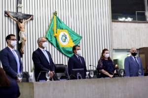 Empresário Carlos Manuel Resende recebe Título de Cidadão Cearense