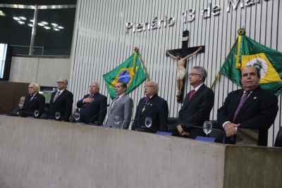 Academia Cearense de Retórica celebra 40 anos em solenidade na Assembleia