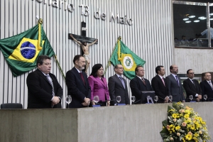 Assembleia homenageia com título de cidadania o juiz federal Alcides Saldanha