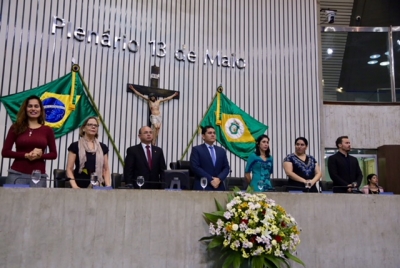 Solenidade na Assembleia comemora os 16 anos da Lei de Libras