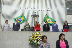 Enfermeiros são homenageados em solenidade na Assembleia Legislativa