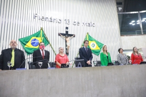 Músicos cearenses são homenageados em solenidade na Assembleia