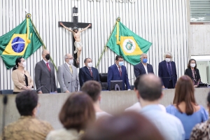 Alece homenageia personalidades da luta pela Anistia e direitos humanos