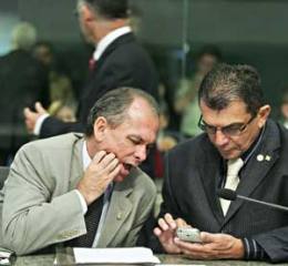 O secretário de Desenvolvimento Agrário, Nelson Martins, foi um dos poucos gestores que estavam presentes, ontem, na Assembleia