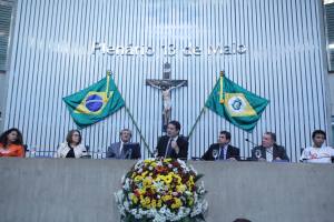 Deputado Renato Roseno presidiu a sessão solene em homenagem à Visão Mundial