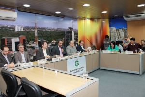 Audiencia pública debate Plano Estadual Educação