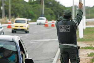  Polícia Rodoviária Federal avisa que vai aumentar a fiscalização sobre a lei seca 