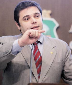 Vice-presidente da Comissão de Fiscalização e Controle da Assembleia, Júlio César Filho diz que a Casa tem aprovado todas as contas de governo