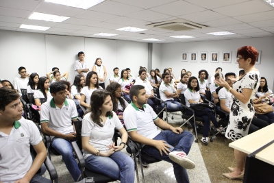 Assembleia recebe a visita de alunos da Escola Dona Creuza do Carmo Rocha