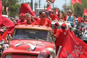 Para Luizianne, Cid deveria conciliar as eleições com o governo