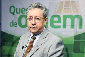 Deputado Tin Gomes participa do Questão de Ordem