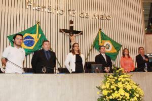 Escola Profissionalizante Joaquim Nogueira é homenageada na AL