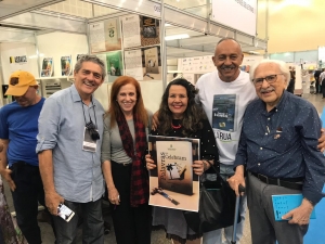 Inesp lança &quot;Palavras que Celebram&quot; na Bienal Internacional do Livro