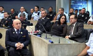 Deputados destacam homenagem na ALCE 