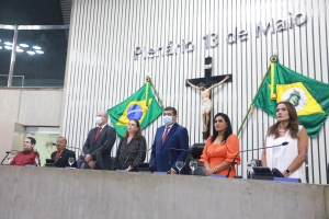 Cuidadores e pacientes com doenças raras são homenageados na Alece