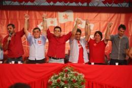 Caravana do PT na cidade de Itapipoca foi marcada pela aproximação entre os grupo de Guimarães e Luizianne Lins