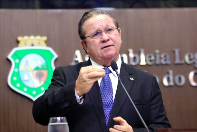 Deputado Roberto Mesquita