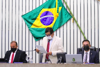 Leitura do expediente da sessão plenária, realizada pelo sistema híbrido, desta quarta-feira