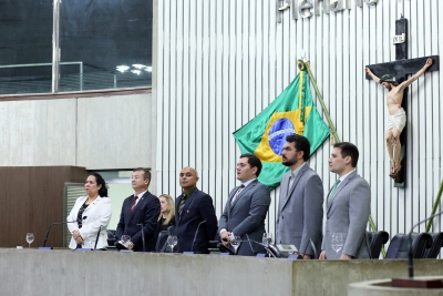 Conselheiros tutelares recebem homenagem em solenidade na Alece