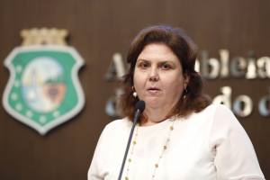 Dep. Fernanda Pessoa (PR)