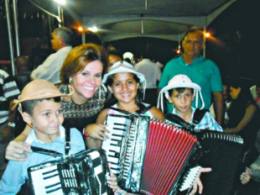 Orquestra Mirins da Sanfona de Tauá, apoiada pela prefeita Patrícia Aguiar, é uma das atrações da noite de homenagem que acontece hoje no NAC