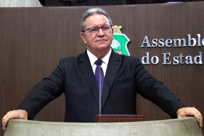 Deputado Roberto Mesquita