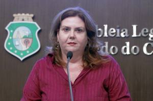 Dep. Fernanda Pessoa (PR)