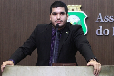 Deputado André Fernandes