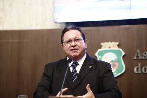 Deputado Roberto Mesquita (PV)