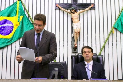 Abertura dos trabalhos da sessão plenária desta quinta-feira