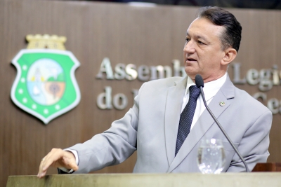 Dep. Ferreira Aragao ( PDT )