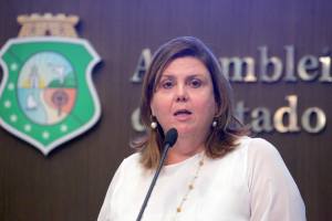 Dep. Fernanda Pessoa (PR)