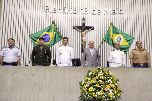 Assembleia Legislativa homenageia Marinha do Brasil em solenidade