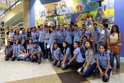 Estudantes do 9º ano da Escola Municipal de Ensino Fundamental Aloísio Bernardo de Castro