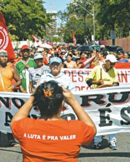 Manifestantes do MTST pediam restaurantes populares e mais moradias