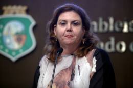 Dep. Fernanda Pessoa (PR)