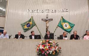 Autoridades prestigiam na AL lançamento do livro “Antes dos Coronéis”