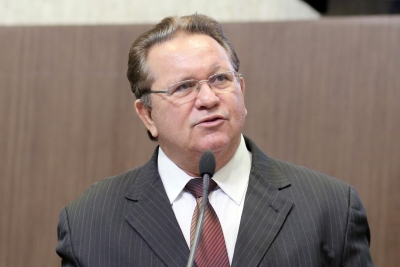 Deputado Roberto Mesquita