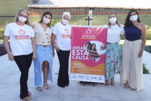 Movimento das Mulheres faz doação a Instituto e homenageia servidoras da AL