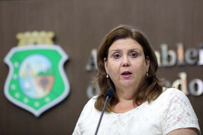 Dep. Fernanda Pessoa (PR)