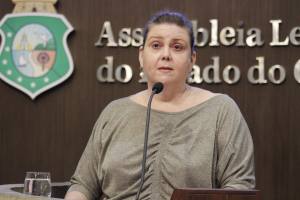 Dep. Fernanda Pessoa (PR)