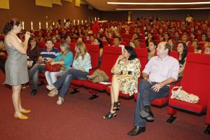 Professores apresentam atividades realizadas em laboratórios e bibliotecas