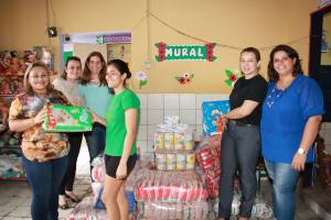 Movimento das Mulheres do Legislativo Cearense faz a entrega das doações para a Creche Lar da Esperança Anísia Távora