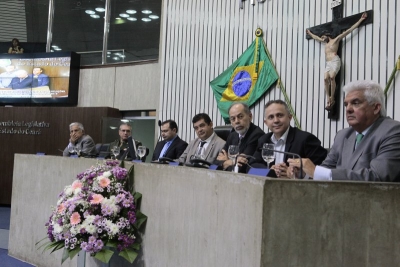 Solenidade foi realizada no Plenário 13 de Maio