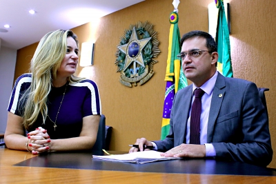 Deputado Fernando Santana, toma posse na presidência da Assembleia Legislativa